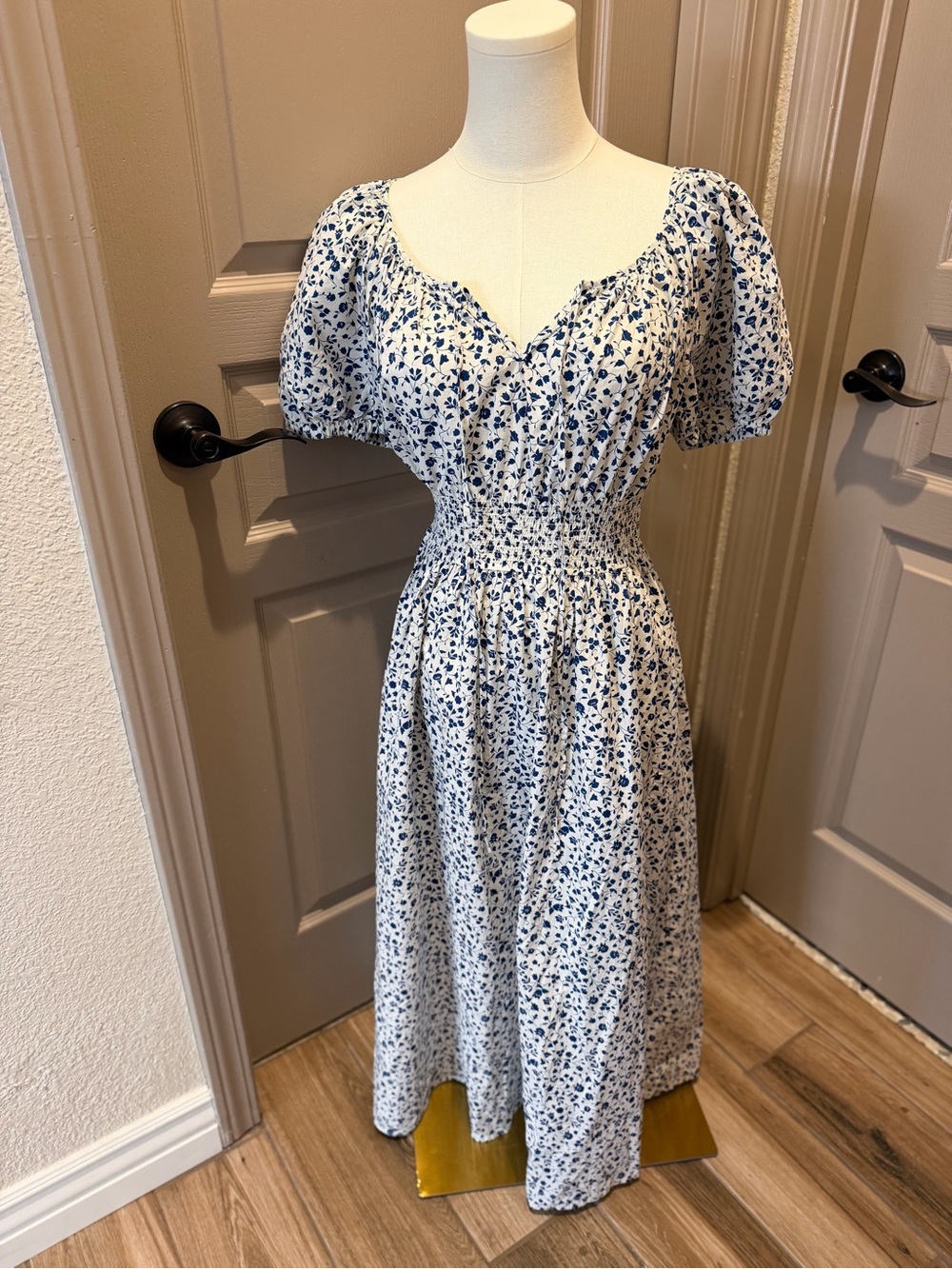 Uniqlo White Midi Dress with Blue Floral Print